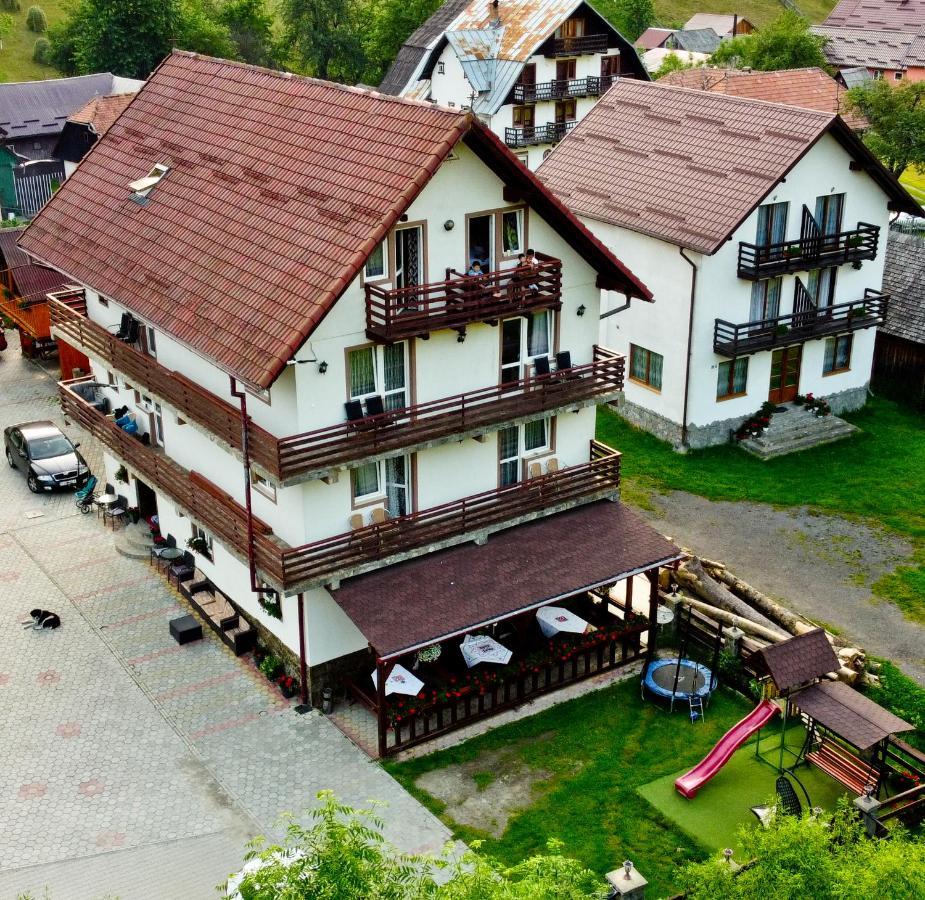 Pensiunea Malina Moeciu De Sus Exterior foto
